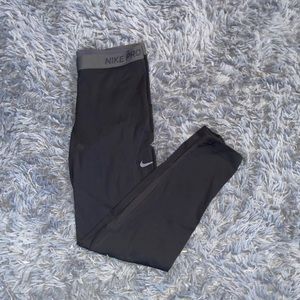 NEW Nike Pro Leggings